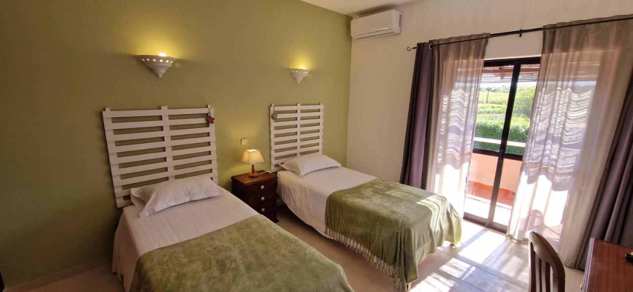 Casa Rosa Montes Hotel Praia Da Luz Luaran gambar